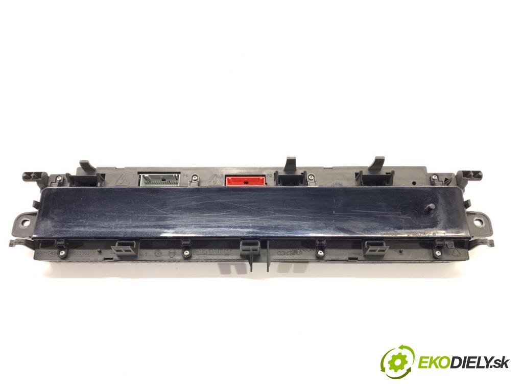 RENAULT SCÉNIC II nadwozie wielkoprzestrzenne (MPV) 2003 83 kW 1.6 (JM0C, JM0J, JM1B) 1598 Prístrojovka P8200107954C (Prístrojová doska)