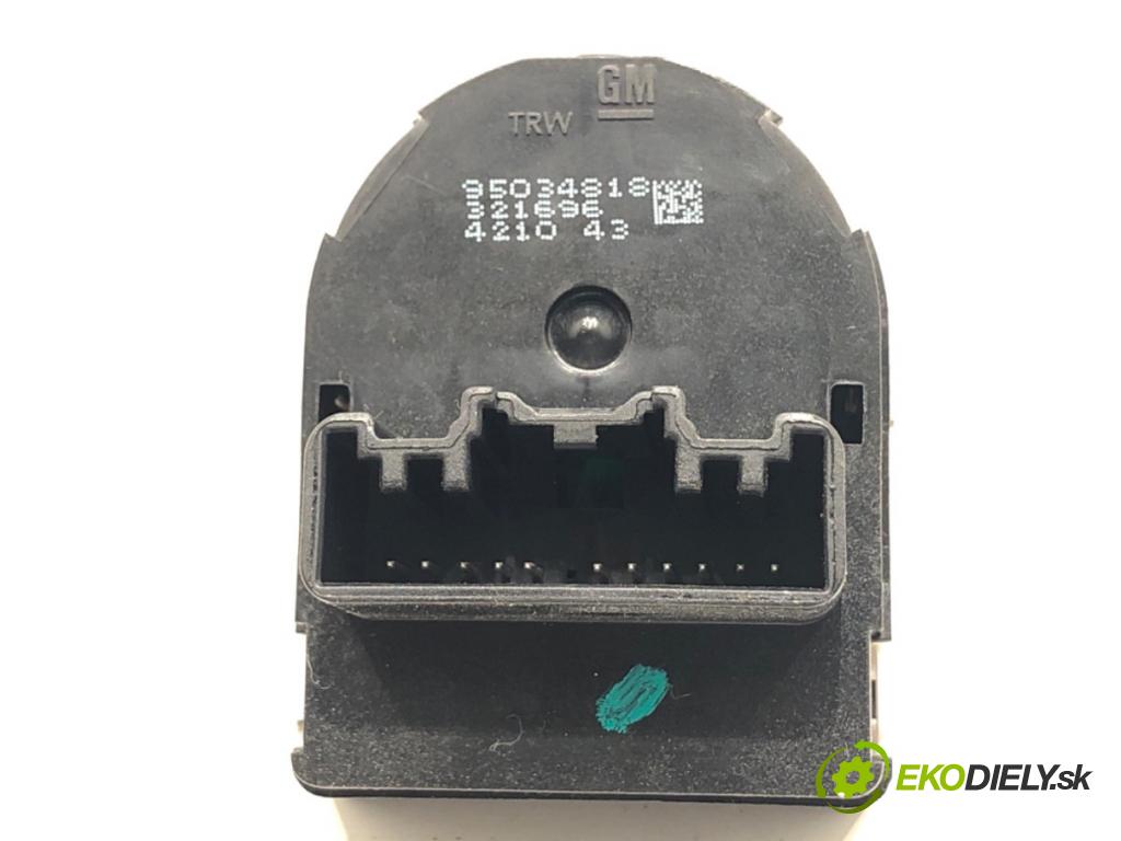 OPEL MOKKA SUV 2014 96 kW 1.7 CDTI (_76) 1686 Prepínač nastavenia spätných zrkadiel 95034818 (Prepínacie páčky pod volantom)