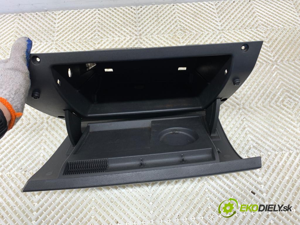 OPEL ASTRA H liftback 2007 66 kW 1.3 CDTI (L48) 1248 Priehradka, kastlík spolujazdca 013191525 (Priehradka (kastlík))