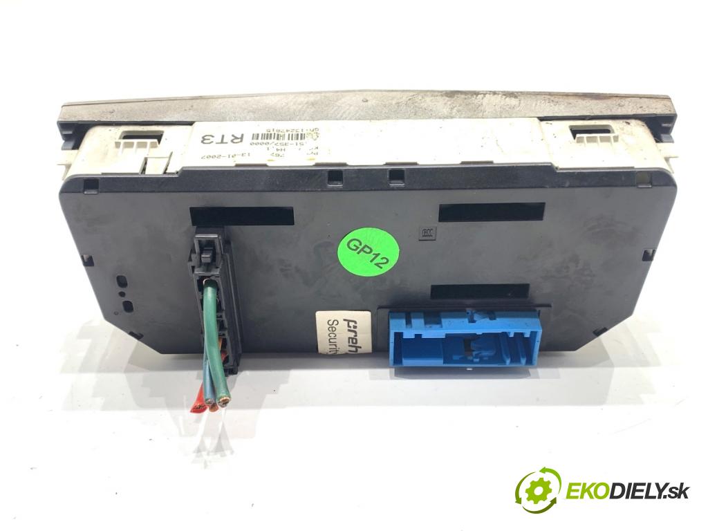 OPEL ASTRA H liftback 2007 66 kW 1.3 CDTI (L48) 1248 Panel ovládania kúrenia 13247815 (Prepínacie páčky pod volantom)