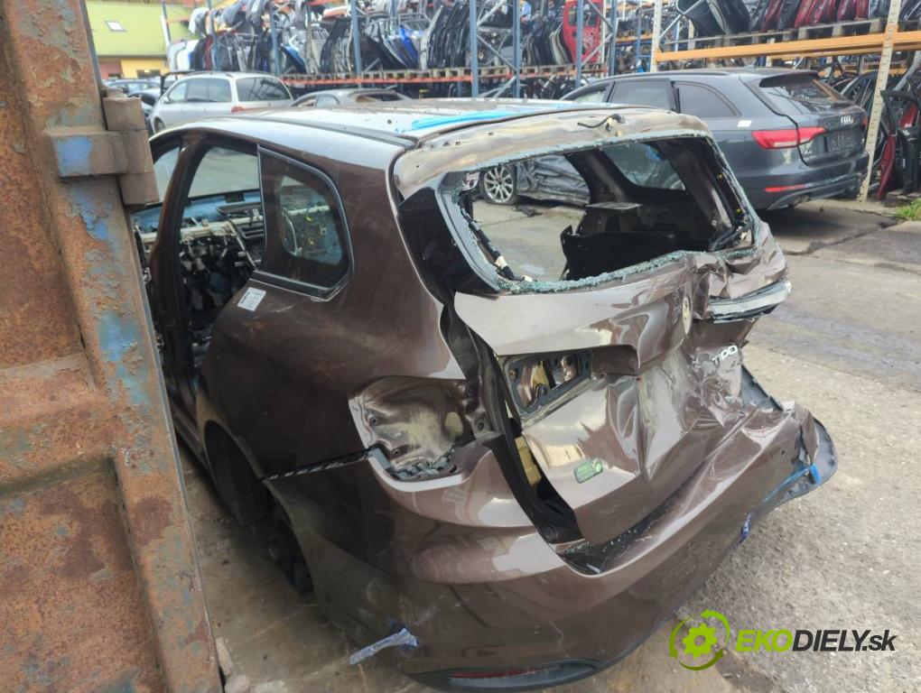 FIAT TIPO Kombi 2018 70 kW 1.4 (356WXA1B) 1368 karoséria ČTVRŤÁK: Blatník zad ľavy pravy prah strecha PODŁUŻNICA ľavy pravy