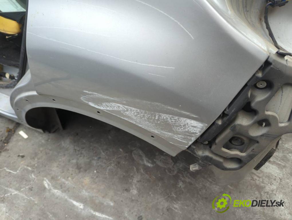 RENAULT CAPTUR I liftback 2018 87 kW 1.2 TCe 120 1197 karoséria ČTVRŤÁK: Blatník zad ľavy pravy prah strecha PODŁUŻNICA ľavy pravy