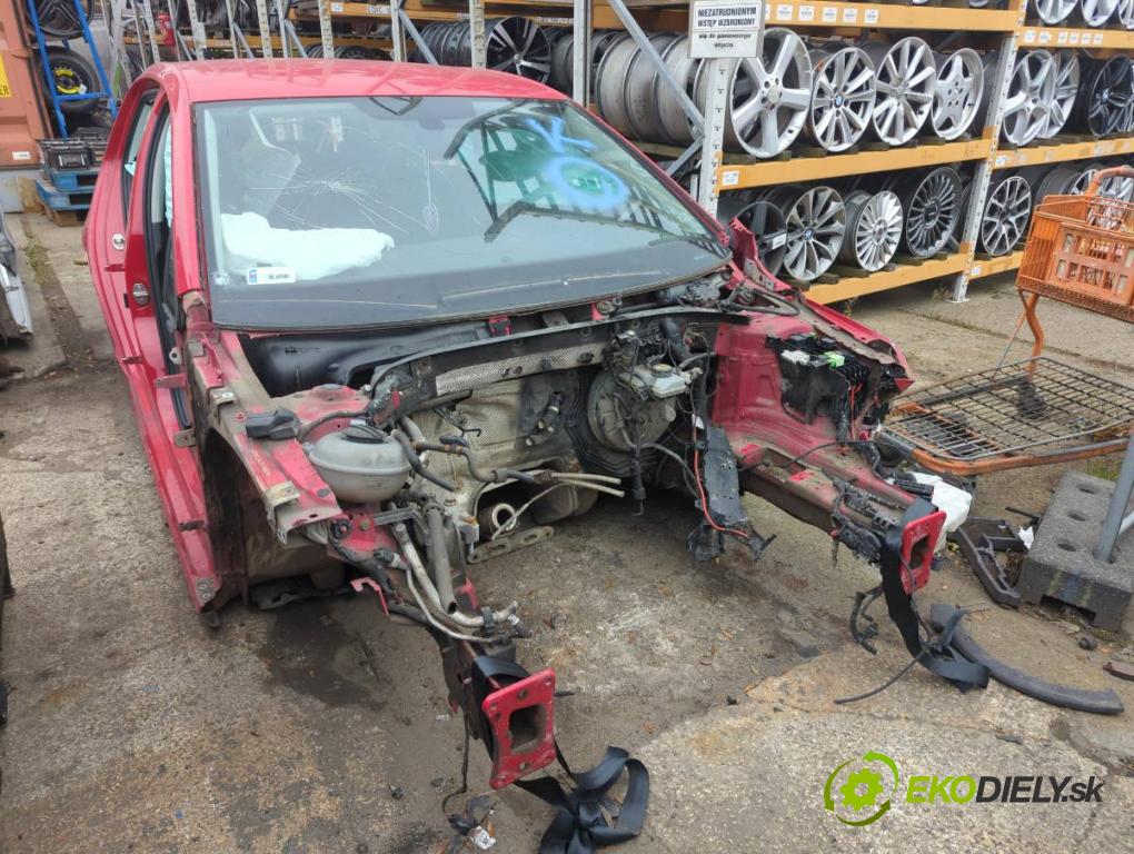 VW GOLF VII liftback 2016 81 kW 1.6 TDI 1598 karoséria ČTVRŤÁK: Blatník zad ľavy pravy prah strecha PODŁUŻNICA ľavy pravy 