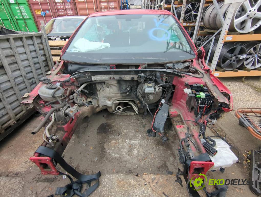 VW GOLF VII liftback 2016 81 kW 1.6 TDI 1598 karoséria ČTVRŤÁK: Blatník zad ľavy pravy prah strecha PODŁUŻNICA ľavy pravy