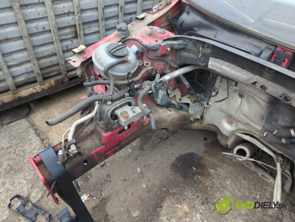 VW GOLF VII liftback 2016 81 kW 1.6 TDI 1598 karoséria ČTVRŤÁK: Blatník zad ľavy pravy prah strecha PODŁUŻNICA ľavy pravy