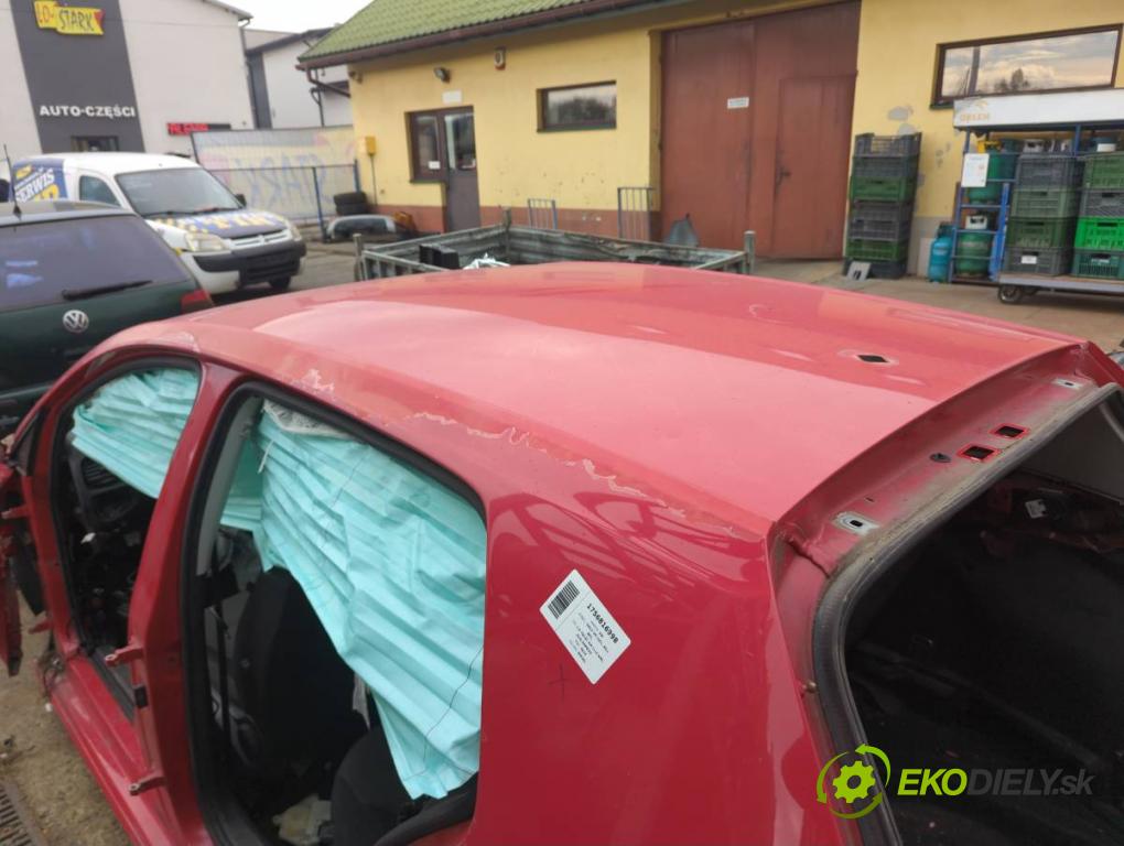 VW GOLF VII liftback 2016 81 kW 1.6 TDI 1598 karoséria ČTVRŤÁK: Blatník zad ľavy pravy prah strecha PODŁUŻNICA ľavy pravy
