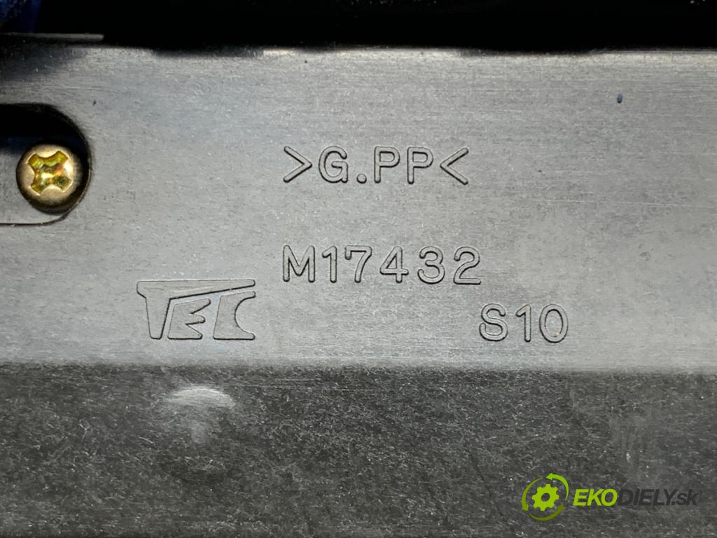 HONDA CR-V I SUV 1998 94 kW 2.0 1973 Prepínač okien M17432 (Prepínacie páčky pod volantom)