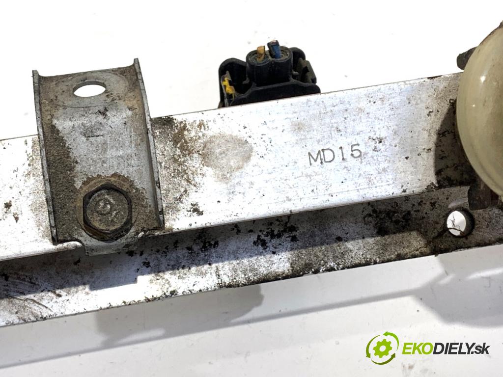 HONDA CR-V I SUV 1998 94 kW 2.0 1973 Lišta vstrekovacia  (Vstrekovacia lišta)