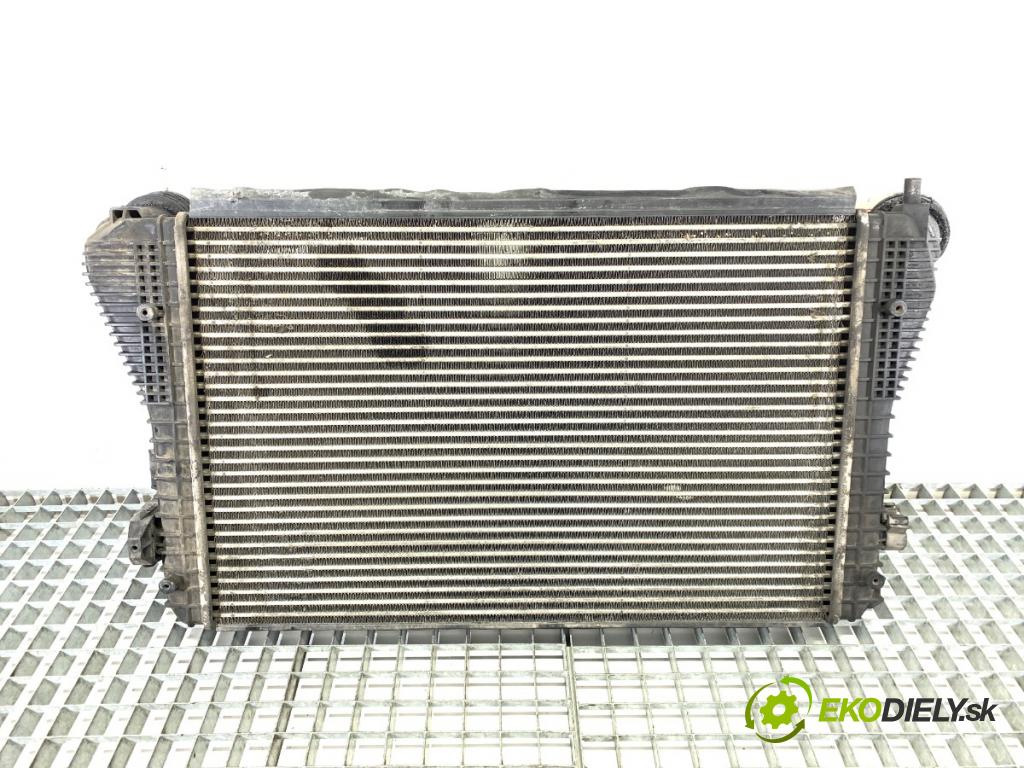 VW TOURAN nadwozie wielkoprzestrzenne (MPV) 2005 77 kW 1.9 TDI 1896 intercooler 1K0145803 (Intercooler (chladič stlačeného vzduchu))