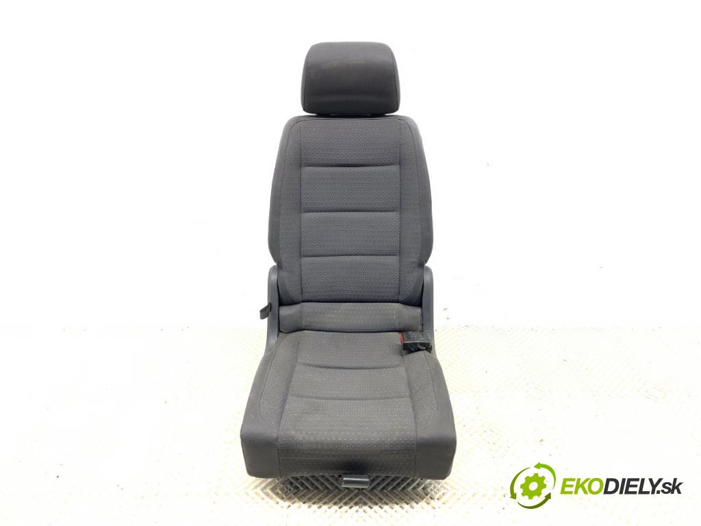 VW TOURAN nadwozie wielkoprzestrzenne (MPV) 2005 77 kW 1.9 TDI 1896 Sedadlo zad druhý rad 