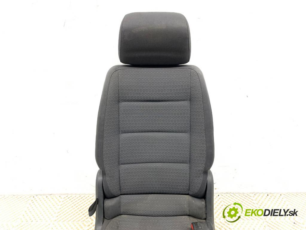 VW TOURAN nadwozie wielkoprzestrzenne (MPV) 2005 77 kW 1.9 TDI 1896 Sedadlo zad druhý rad