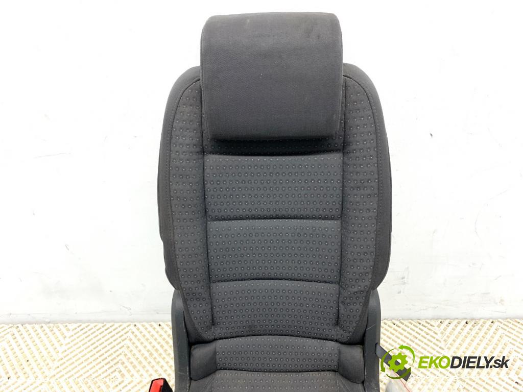 VW TOURAN nadwozie wielkoprzestrzenne (MPV) 2005 77 kW 1.9 TDI 1896 Sedadlo zad druhý rad