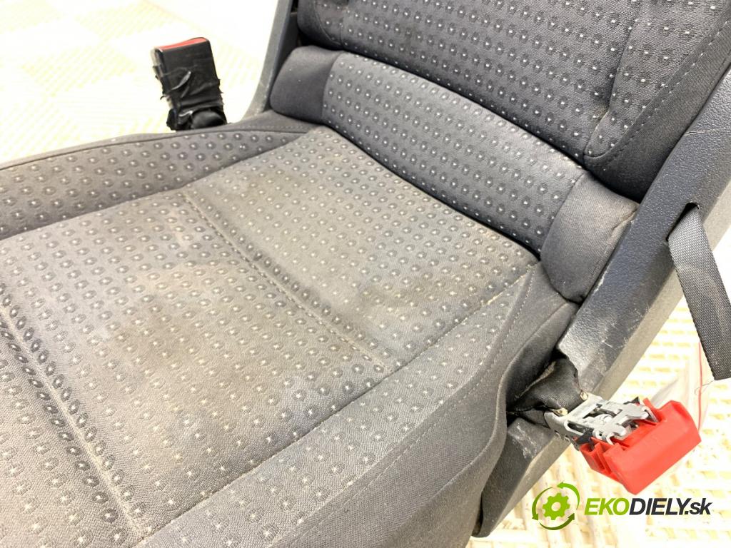 VW TOURAN nadwozie wielkoprzestrzenne (MPV) 2005 77 kW 1.9 TDI 1896 Sedadlo zad druhý rad