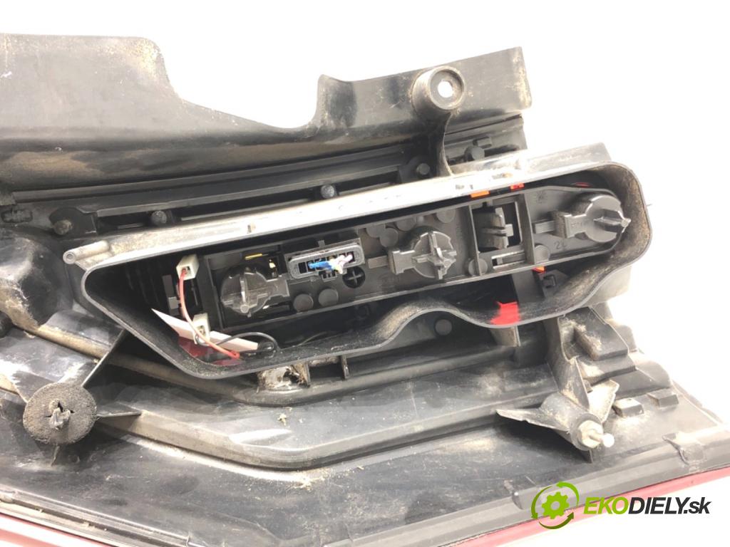 CITROEN C4 PICASSO I nadwozie wielkoprzestrzenne (MPV) 2007 80 kW 1.6 HDi 1560 Svetlo pravy zad