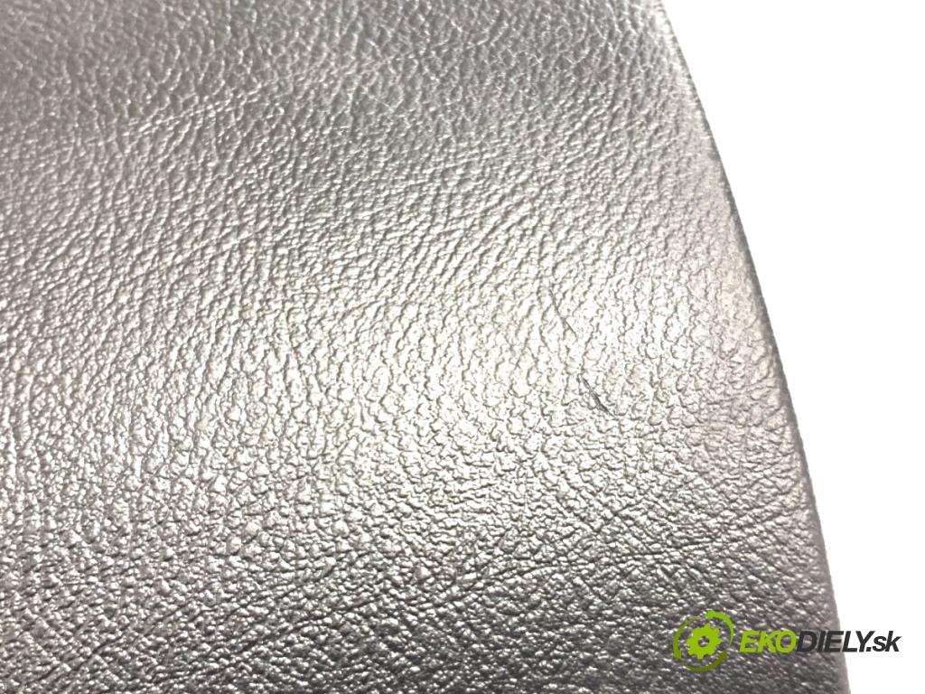 VW PASSAT B5 FL Kombi 2002 96 kW 1.9 TDI 1896 Priehradka, kastlík spolujazdca 3B1857101 (Priehradka (kastlík))