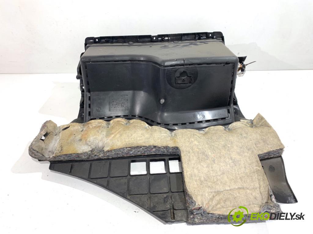 VW PASSAT B5 FL Kombi 2002 96 kW 1.9 TDI 1896 Priehradka, kastlík spolujazdca 3B1857101 (Priehradka (kastlík))