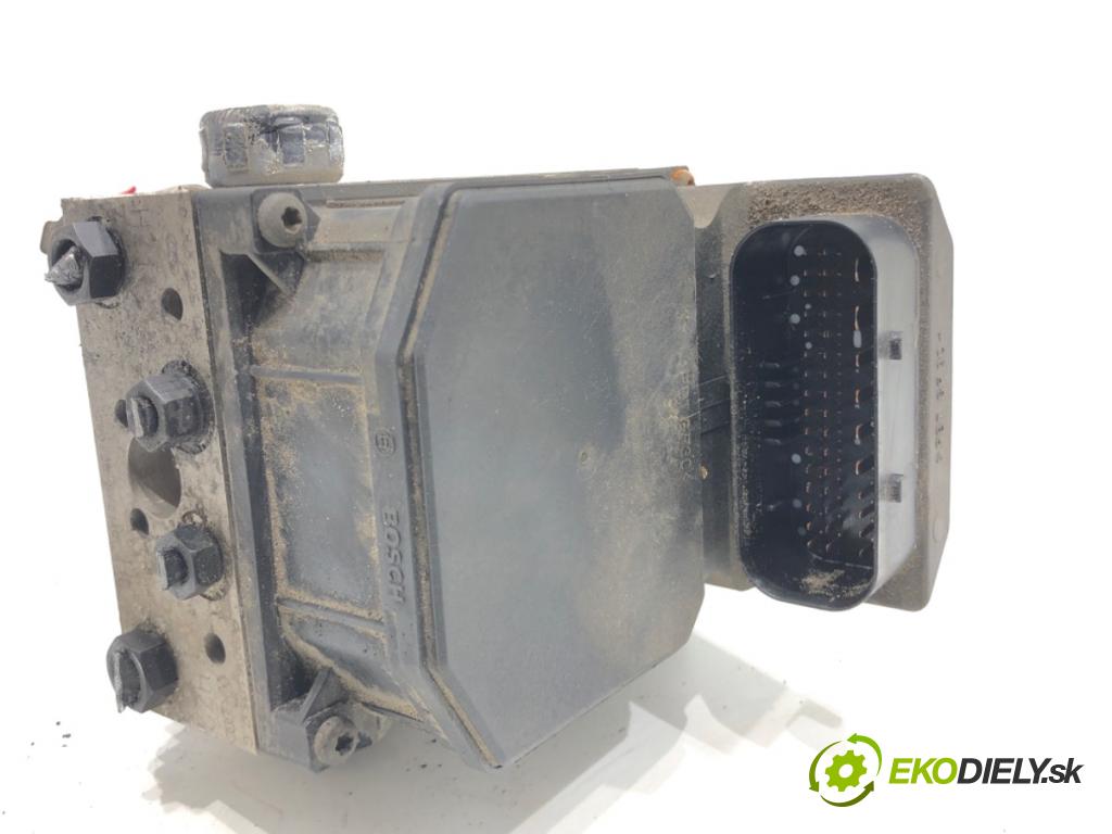 VW PASSAT B5 FL Kombi 2002 96 kW 1.9 TDI 1896 Pumpa ABS 4B0614517G (Pumpa ABS)