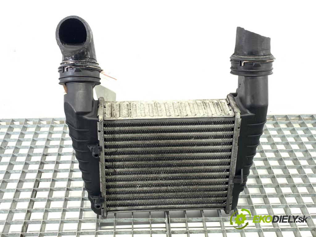 VW PASSAT B5 FL Kombi 2002 96 kW 1.9 TDI 1896 intercooler 8D0145805C (Intercooler (chladič stlačeného vzduchu))