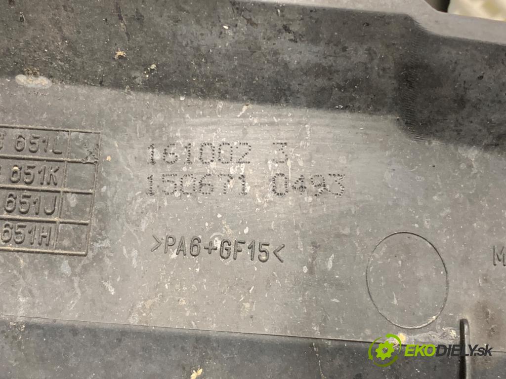 VW PASSAT B5 FL Kombi 2002 96 kW 1.9 TDI 1896 mřížka maska  (Přední mřížka (maska chladiče))