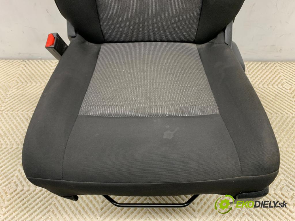 OPEL VIVARO C Autobus 2022 88 kW 1.5 1499 Sedadlo ľavy predný