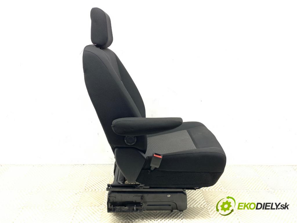 OPEL VIVARO C Autobus 2022 88 kW 1.5 1499 Sedadlo ľavy predný