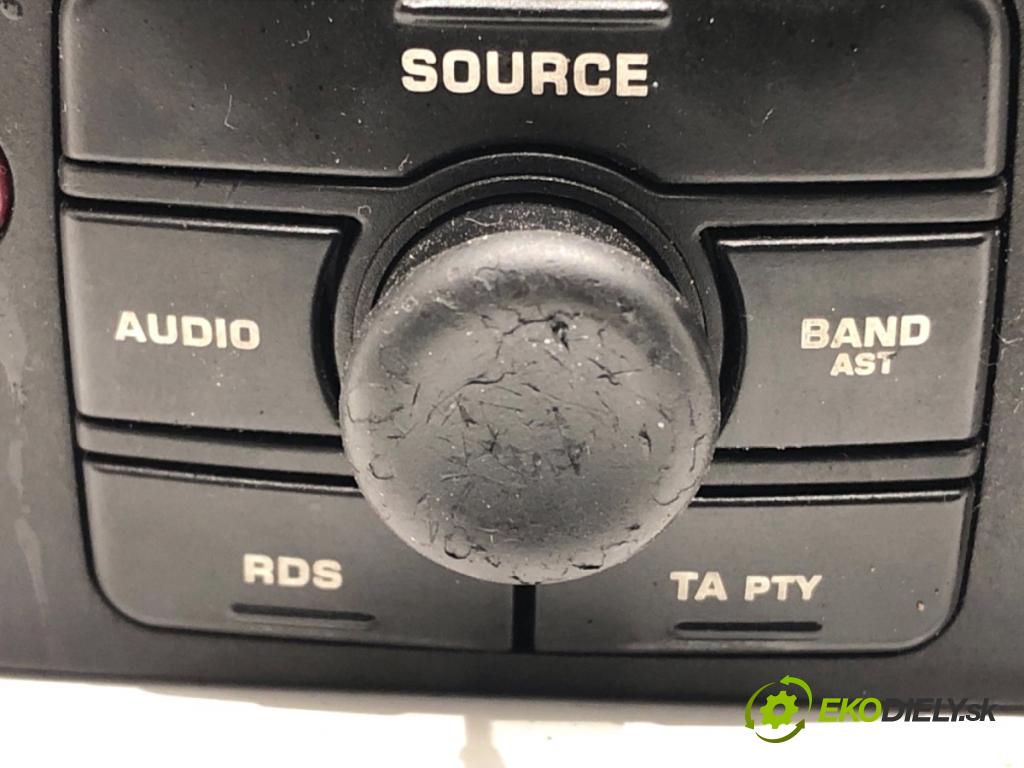 PEUGEOT 807 nadwozie wielkoprzestrzenne (MPV) 2004 94 kW 2.2 HDi 2179 RADIO 14000706XT (Audio zariadenie)