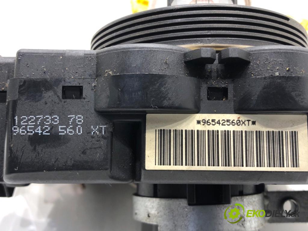 PEUGEOT 807 nadwozie wielkoprzestrzenne (MPV) 2004 94 kW 2.2 HDi 2179 Prepínač kombinovaný 96542560XT (Prepínacie páčky pod volantom)