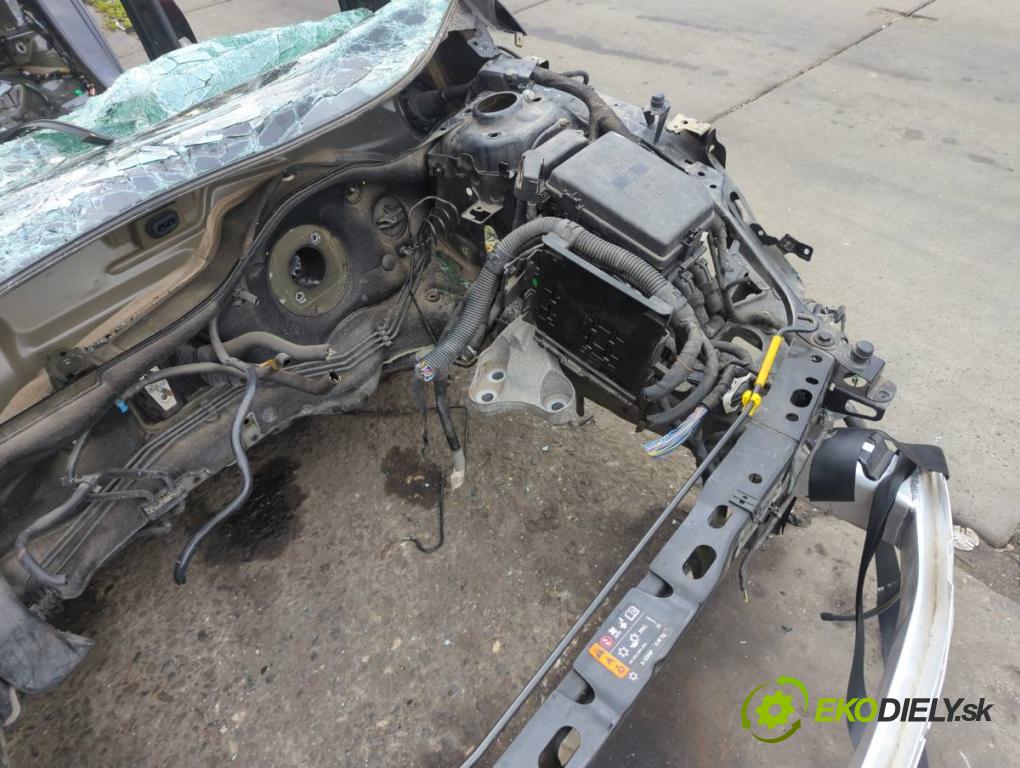 OPEL ASTRA K liftback 2019 110 kW 1.4 Turbo (68) 1399 karoséria ČTVRŤÁK: Blatník zad ľavy pravy prah strecha PODŁUŻNICA ľavy pravy