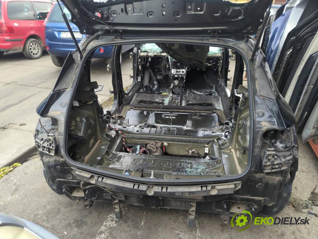 OPEL ASTRA K liftback 2019 110 kW 1.4 Turbo (68) 1399 karoséria ČTVRŤÁK: Blatník zad ľavy pravy prah strecha PODŁUŻNICA ľavy pravy