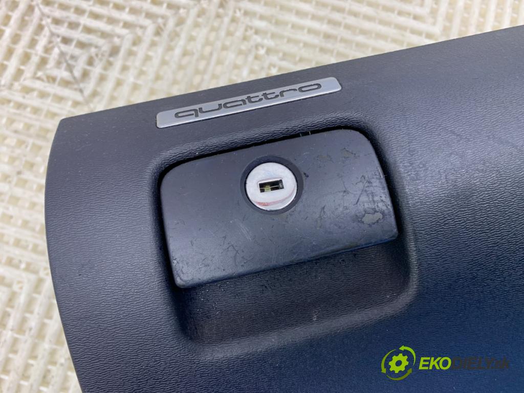 AUDI A3 8L liftback 2001 96 kW 1.9 TDI quattro 1896 Priehradka, kastlík spolujazdca  (Priehradka (kastlík))