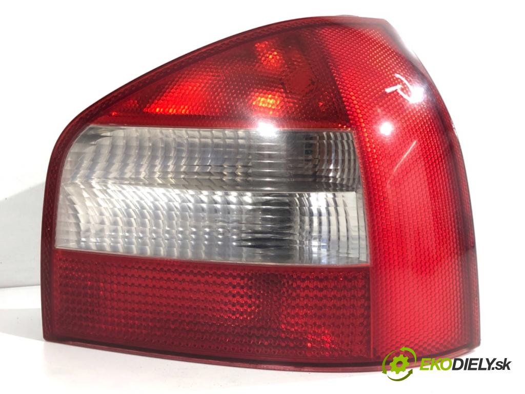 AUDI A3 8L liftback 2001 96 kW 1.9 TDI quattro 1896 Svetlo pravy zad 