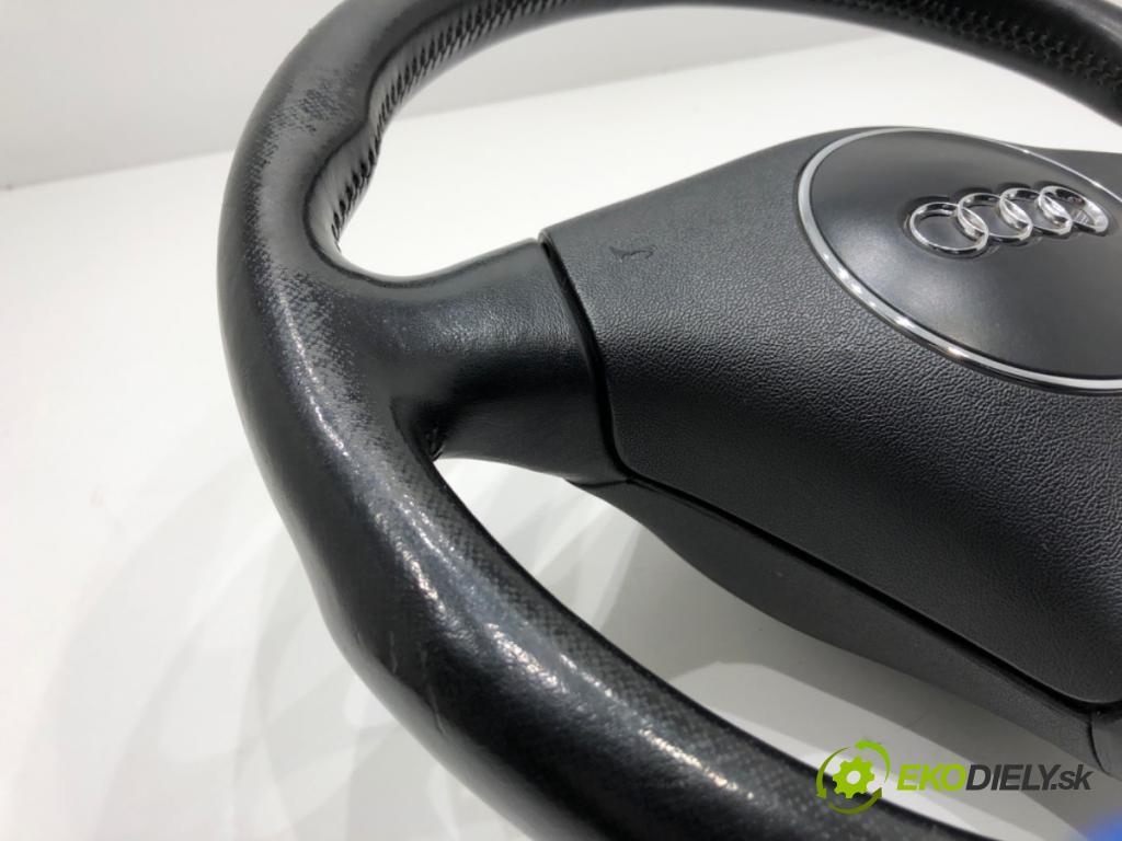 AUDI A3 8L liftback 2001 96 kW 1.9 TDI quattro 1896 Volant  (Volant)