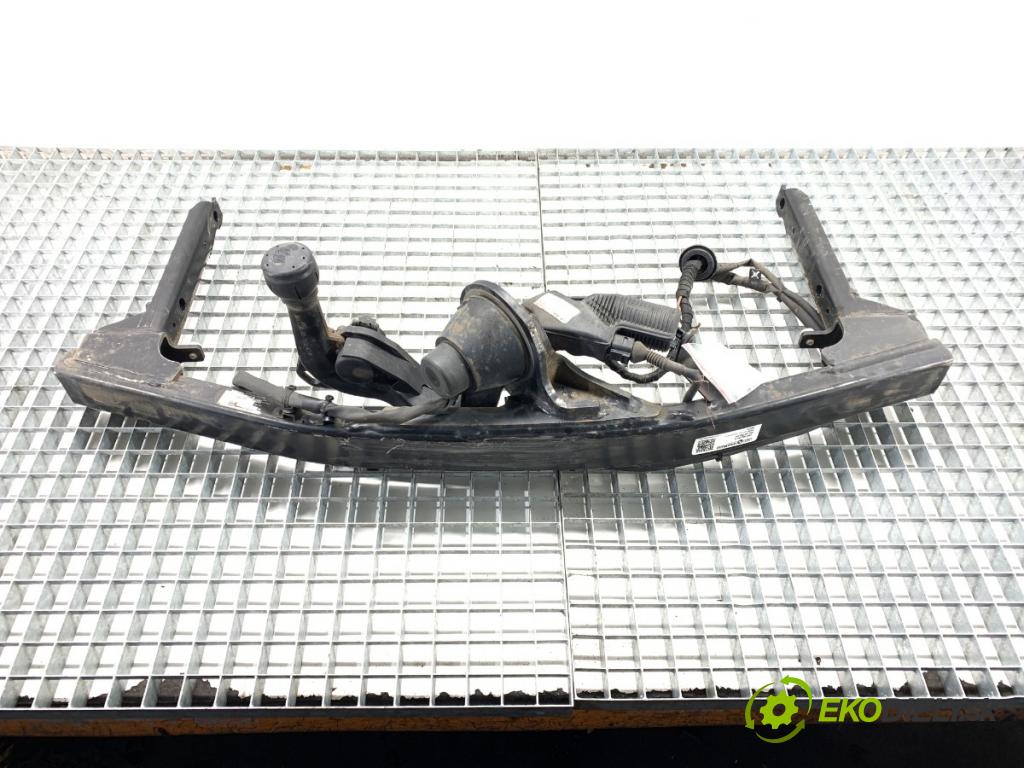 AUDI A5 F5 coupe 2017 140 kW 2.0 TDI 1968 Hák ťažné zariadenie 8W0800491G 8W0959245