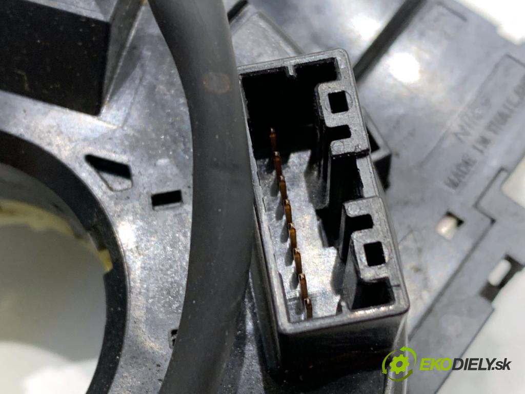 NISSAN JUKE F15 SUV 2015 81 kW 1.5 dCi 1461 kroužek slimák airbag  (Airbag)