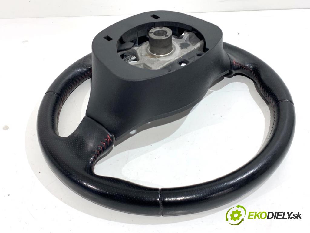 NISSAN JUKE F15 SUV 2015 81 kW 1.5 dCi 1461 Volant (Volant)