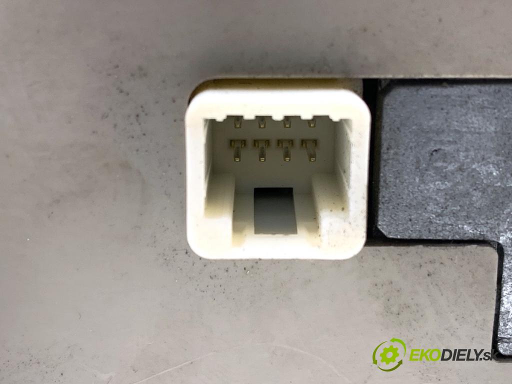 NISSAN JUKE F15 SUV 2015 81 kW 1.5 dCi 1461 blokáda volantu 5A200628 (Riadenie ostatné)