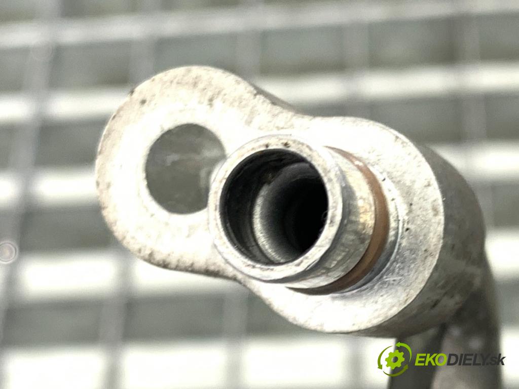 NISSAN JUKE F15 SUV 2015 81 kW 1.5 dCi 1461 rúrka klimatizace 9244011KK1A (Trubka klimatizace)