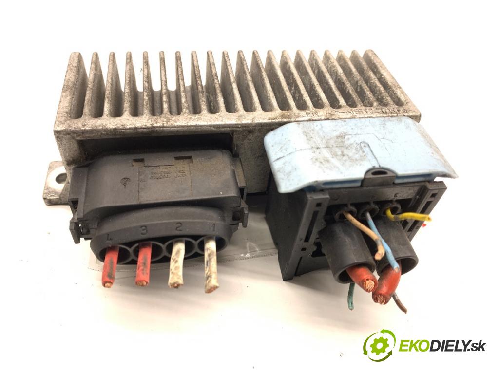 NISSAN JUKE F15 SUV 2015 81 kW 1.5 dCi 1461 relé sviečok žhavenia 8200558438A (Relé)