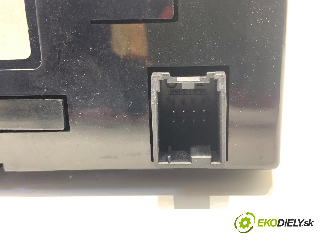 OPEL ASTRA J liftback 2012 103 kW 1.4 Turbo (68) 1364 Dislpej 13390277 (Prístrojová doska)