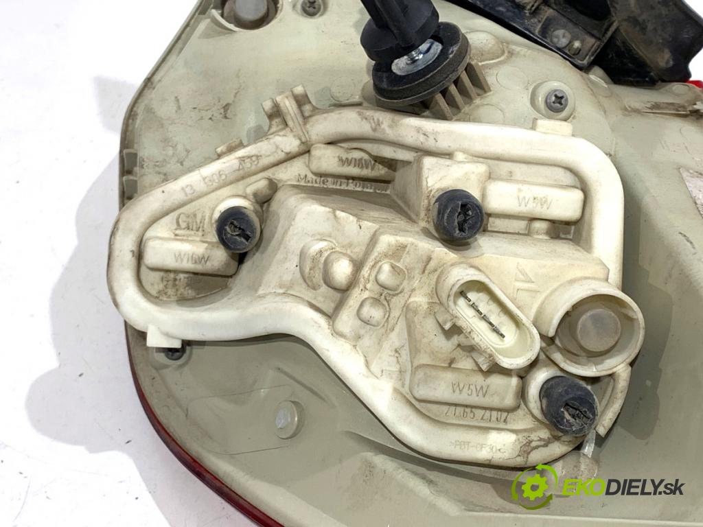 OPEL ASTRA J liftback 2012 103 kW 1.4 Turbo (68) 1364 Svetlo ľavy zad