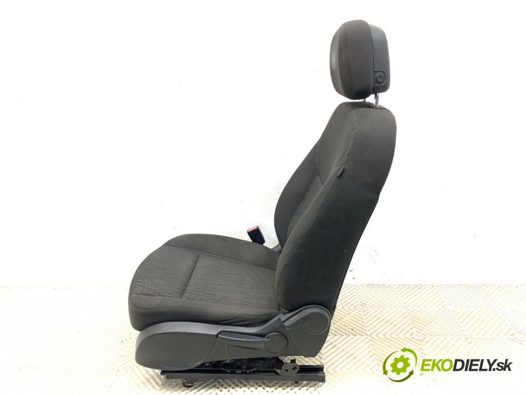 OPEL ASTRA J liftback 2012 103 kW 1.4 Turbo (68) 1364 Sedadlo ľavy predný
