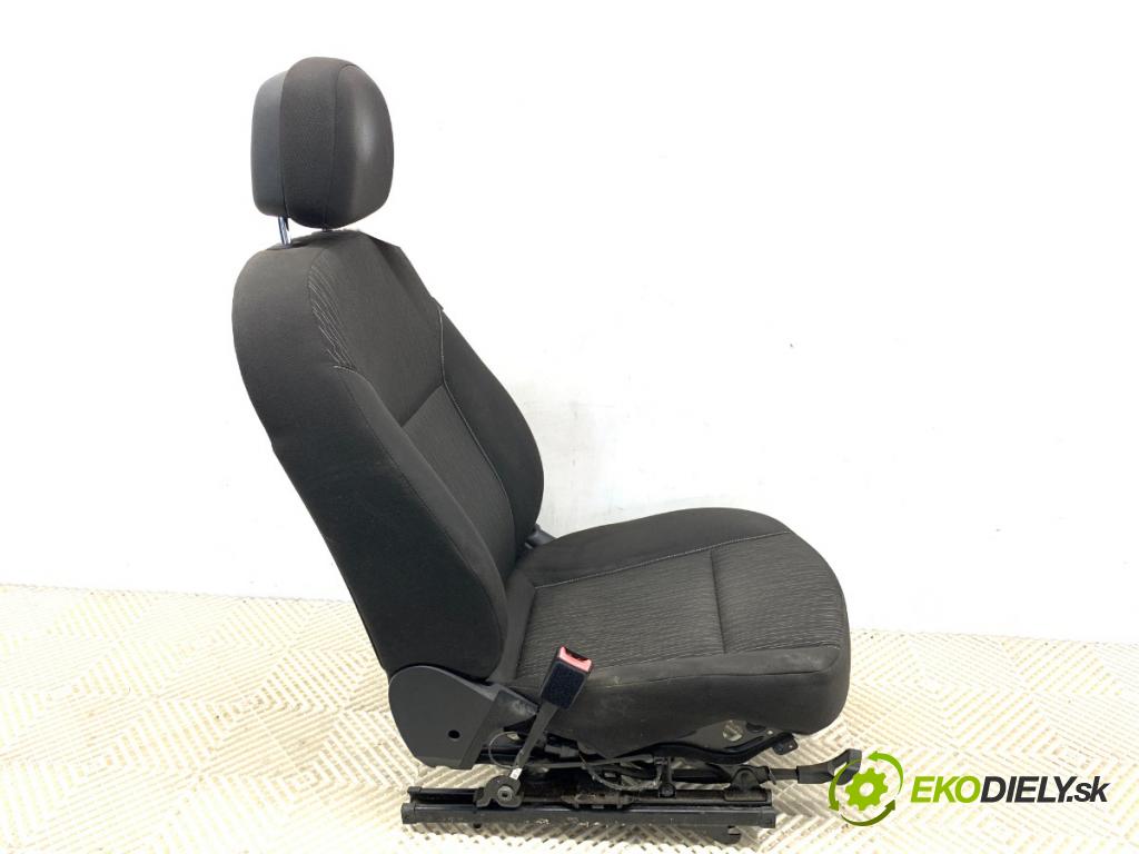 OPEL ASTRA J liftback 2012 103 kW 1.4 Turbo (68) 1364 Sedadlo ľavy predný