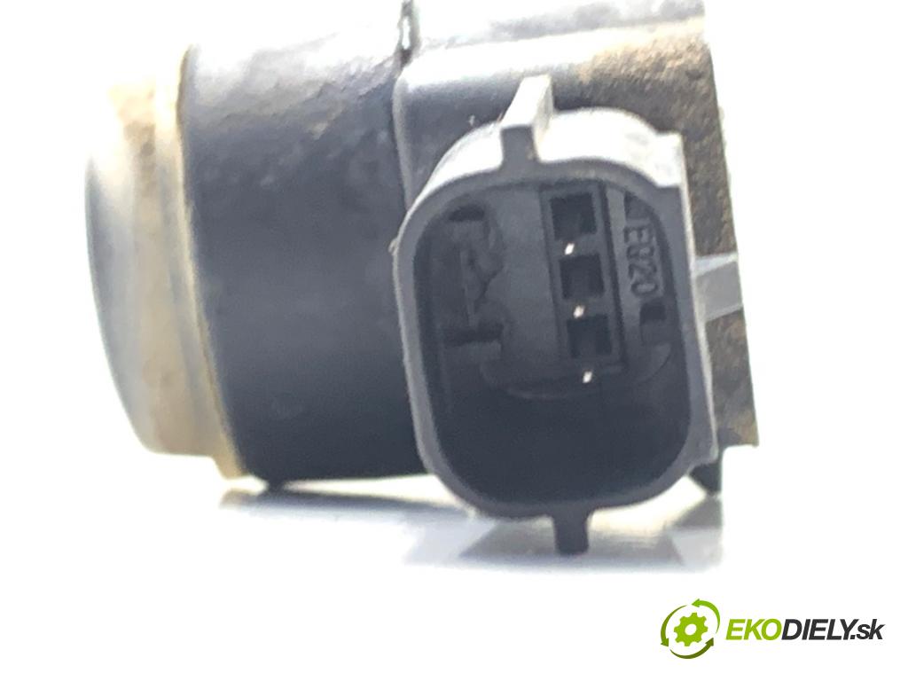 OPEL ASTRA J liftback 2012 103 kW 1.4 Turbo (68) 1364 Snímač PDC 13368131