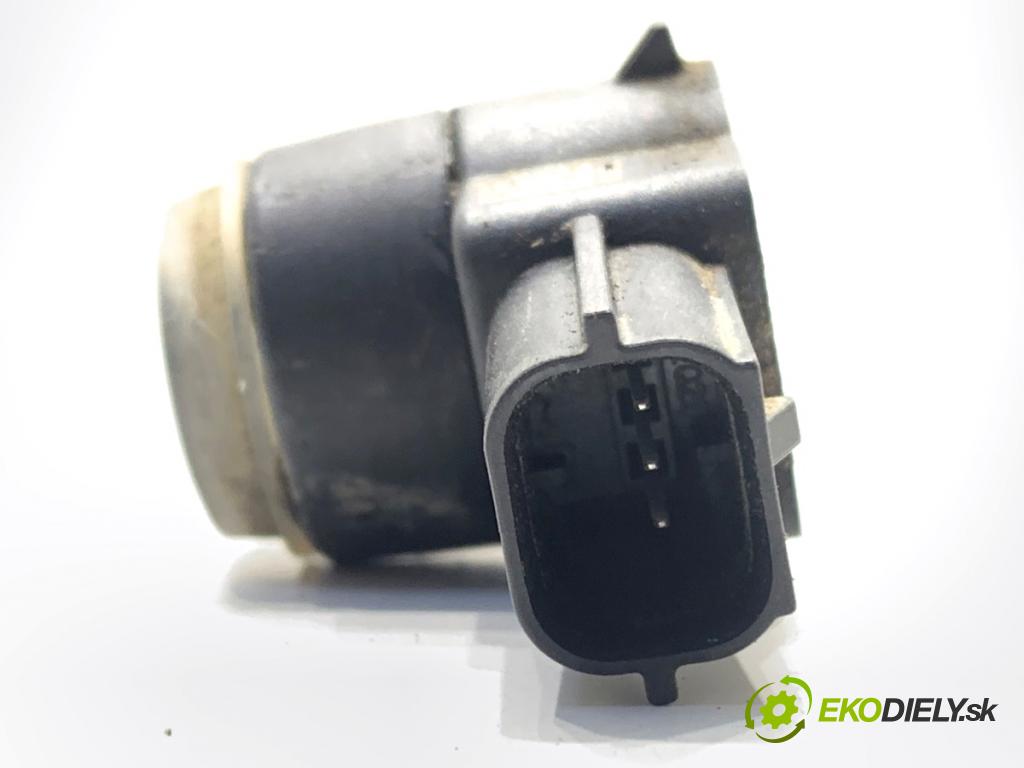 OPEL ASTRA J liftback 2012 103 kW 1.4 Turbo (68) 1364 Snímač PDC 13368131