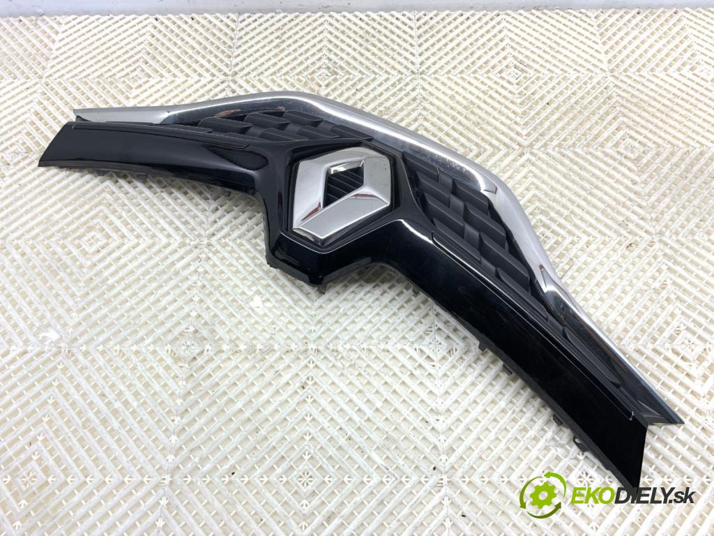 RENAULT CAPTUR I liftback 2017 66 kW 0.9 TCe 90 898 mřížka maska  (Přední mřížka (maska chladiče))