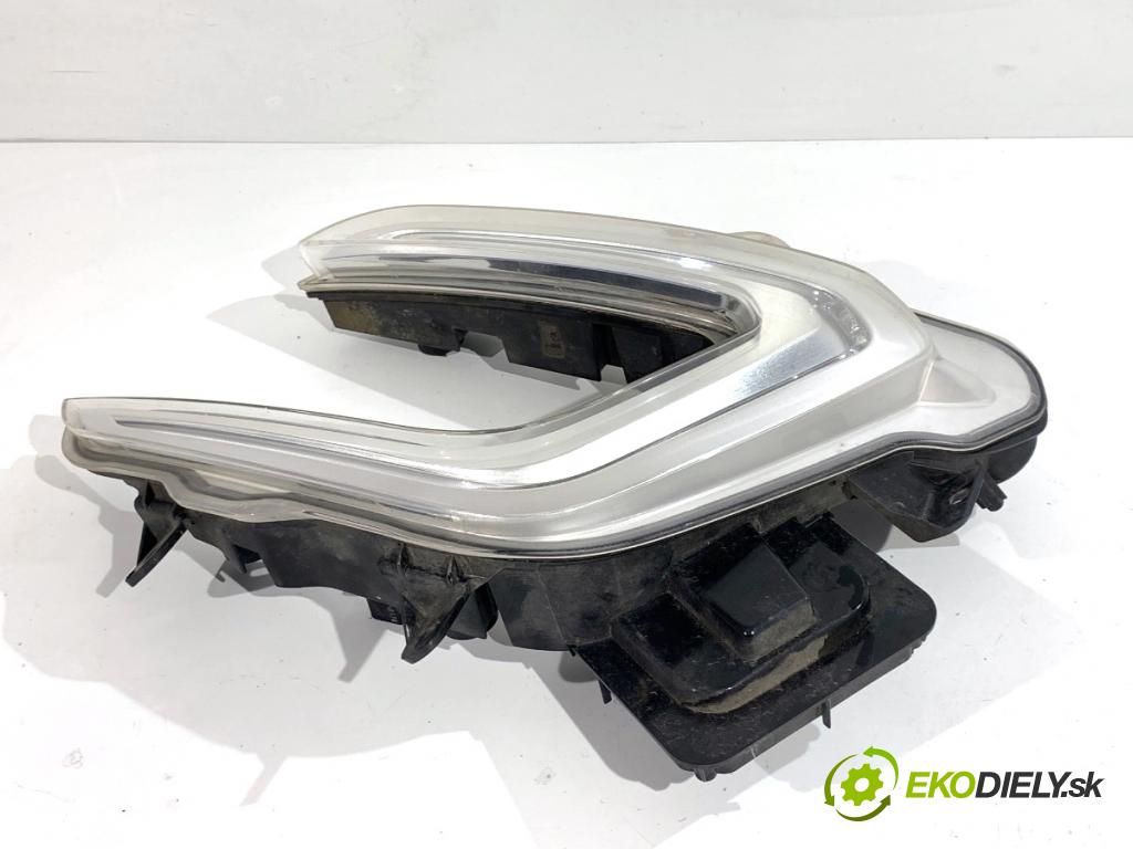 RENAULT CAPTUR I liftback 2017 66 kW 0.9 TCe 90 898 Hmlové svetlo, hmlovka pravy predný LED DRL: 266007846R