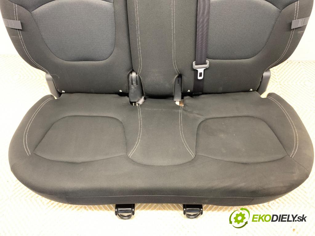 RENAULT CAPTUR I liftback 2017 66 kW 0.9 TCe 90 898 Sedadlo druhý rad