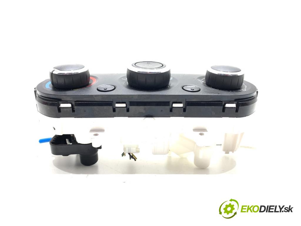 RENAULT CAPTUR I liftback 2017 66 kW 0.9 TCe 90 898 Panel ovládania kúrenia 272704701R (Prepínacie páčky pod volantom)