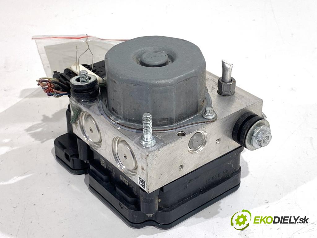 RENAULT CAPTUR I liftback 2017 66 kW 0.9 TCe 90 898 Pumpa ABS 476600188R (Pumpa ABS)