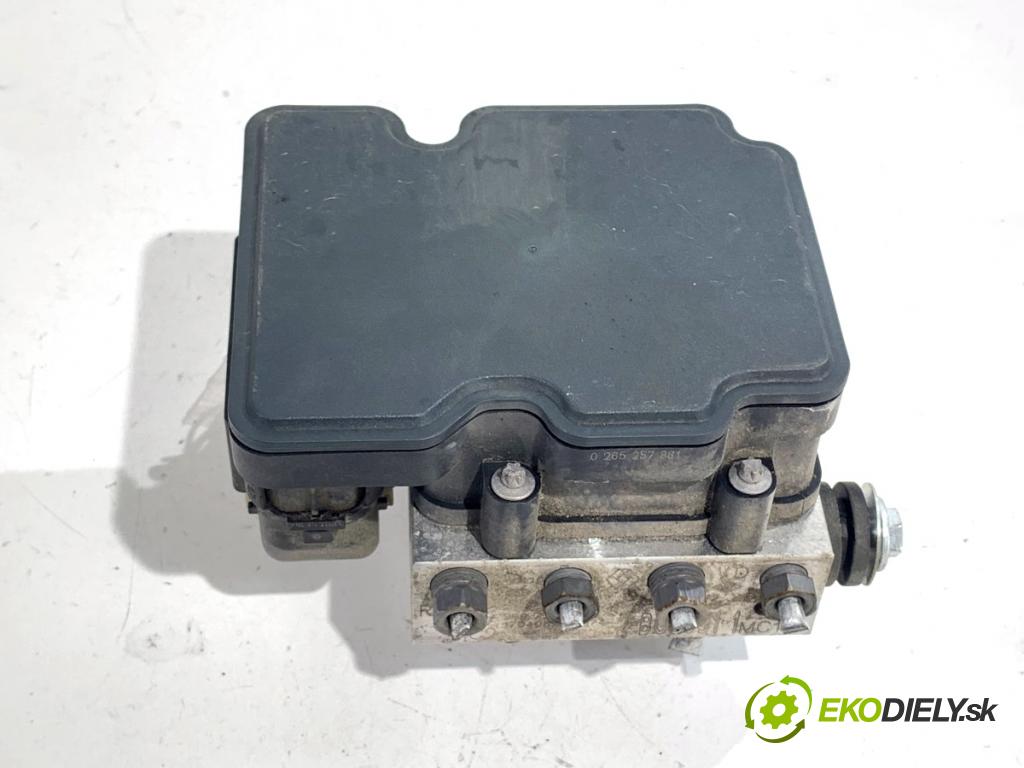 RENAULT CAPTUR I liftback 2017 66 kW 0.9 TCe 90 898 Pumpa ABS 476600188R (Pumpa ABS)